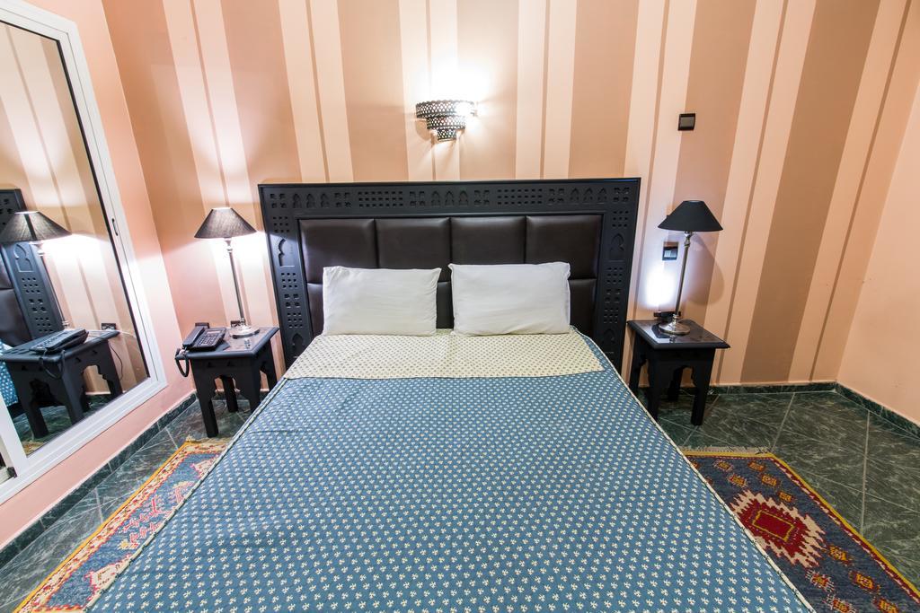 Hotel Akouas Мекнес Номер фото
